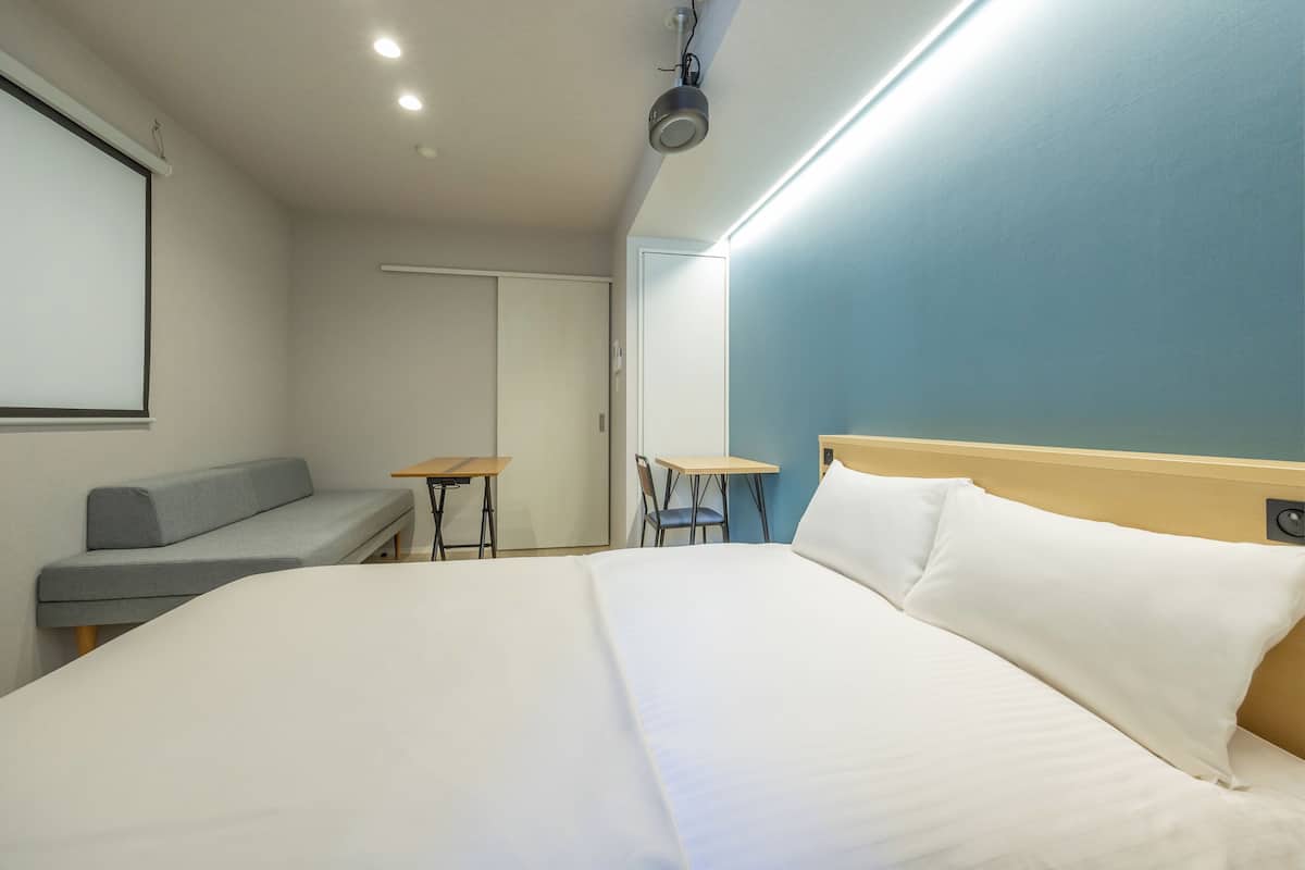 Standard Apartment, 1 Katil Kelamin (Double) dengan Katil Sofa, Non Smoking, Kitchen | 1 bilik tidur, gebar bulu kapas, meja, langsir/tirai gelap terus