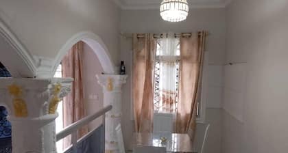 Cozi and comfortable guesthouse located at Mile 4 Limbe. Friendly and welcoming