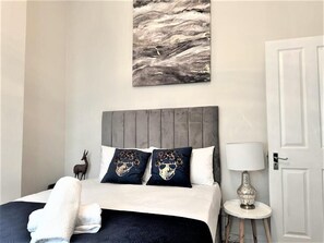 1 Schlafzimmer, Bügeleisen/Bügelbrett, kostenloses WLAN, Bettwäsche