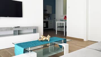 Two Bedroom Apartment | 1 間睡房、遮光窗簾/窗簾、熨斗/熨衫板、免費 Wi-Fi