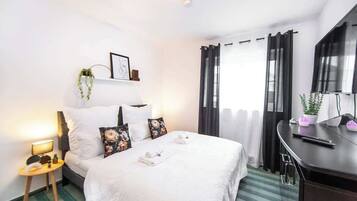 2 多间卧室、WiFi、床单