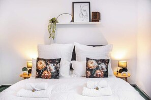 2 makuuhuonetta, Wi-Fi, vuodevaatteet