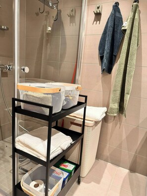 Leilighet, 1 soverom, balkong, byutsikt | Bad