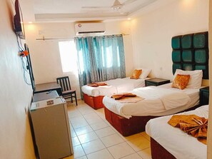 Quadruple Room, Partial Sea View - Jordan gate hotel  (Aqaba)
