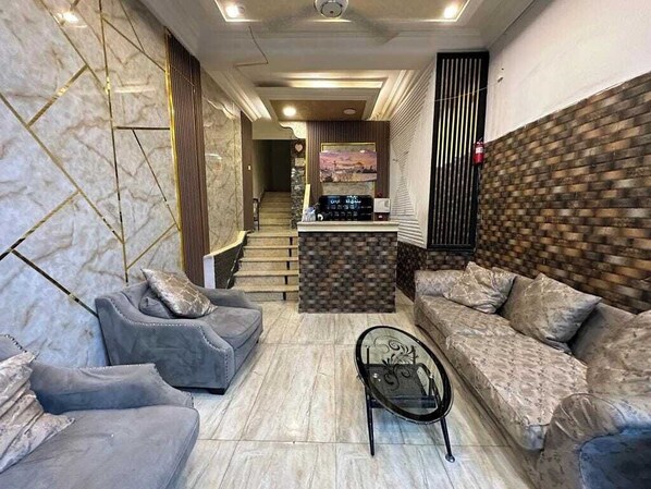 Reception - Jordan gate hotel  (Aqaba)