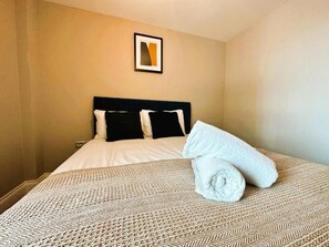 1 bedroom, iron/ironing board, free WiFi, bed sheets - Brighton City Centre Seafront 1 Bedroom Flat BN1GRE01 (Brighton and Hove)