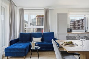 Apartamento luxo | Área de estar | TV