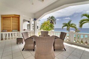 Terrace/patio - Belmar Oceanfront Apartments 15 with Pool (Kralendijk)