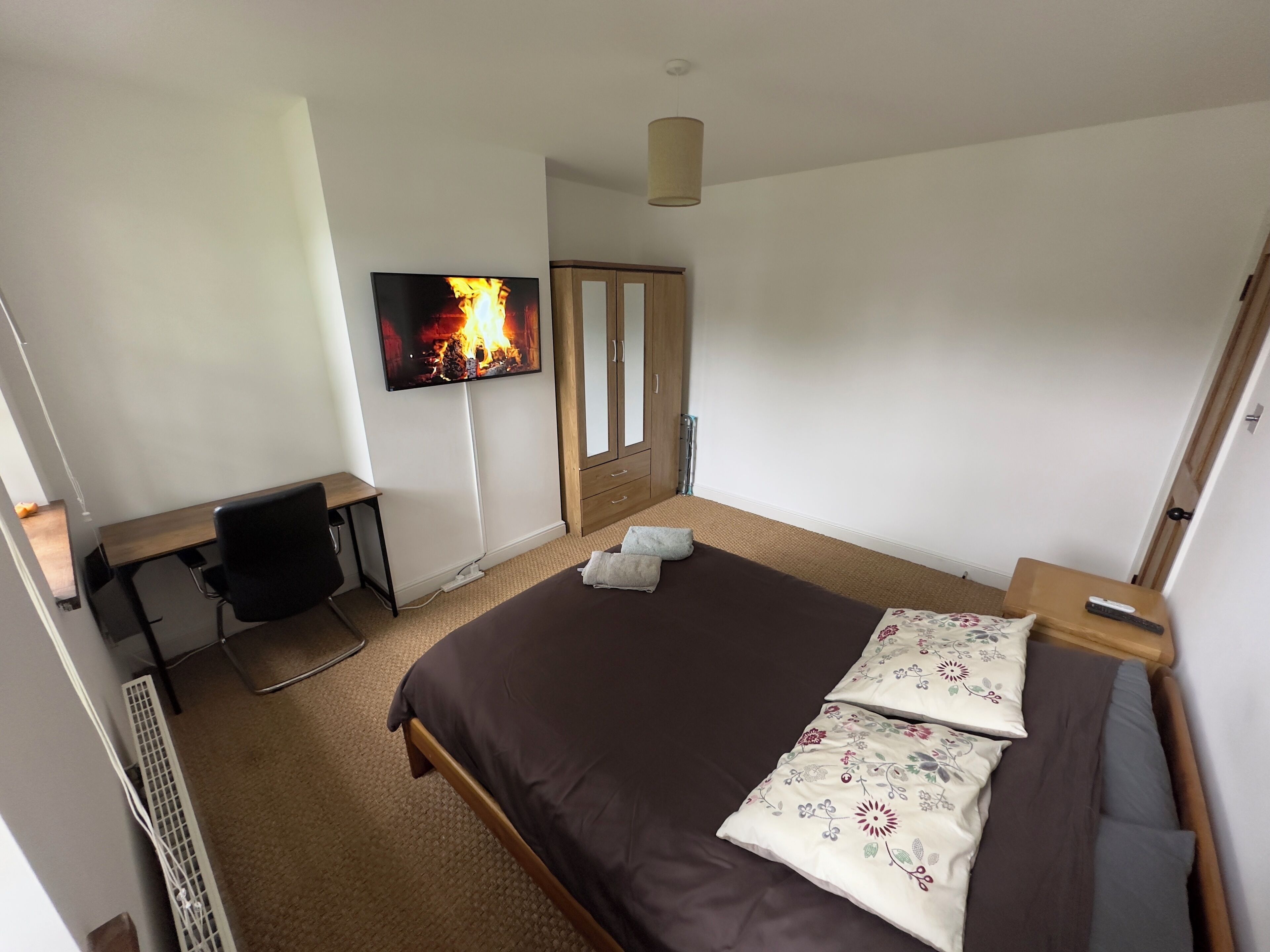 1 bedroom, desk, iron/ironing board, free WiFi