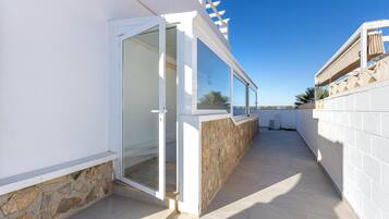 Villa | Terrace/patio