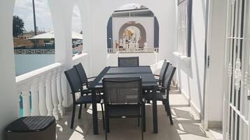 Vila | Halaman properti