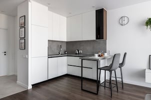 Comfort-Studio, Stadtblick | Eigene Küche | Großer Kühlschrank, Mikrowelle, Ofen, Geschirrspüler