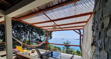 Komba Zoli, villa nature, Nosy Komba , Madagascar