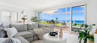La Palma Beach House ~ Charming coastal retreat