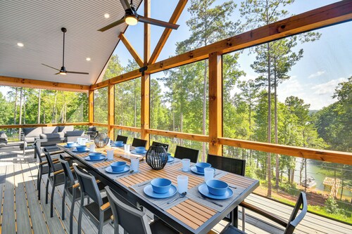 Hot Tub + Game Room! Family Connelly Springs Home