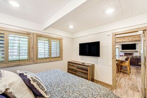 Interior - Cozy Sun Valley Townhome w/ Mountain Views! (Sun Valley)