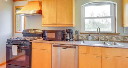 Pet-friendly New Berlin Retreat w/ Patio & Yard!