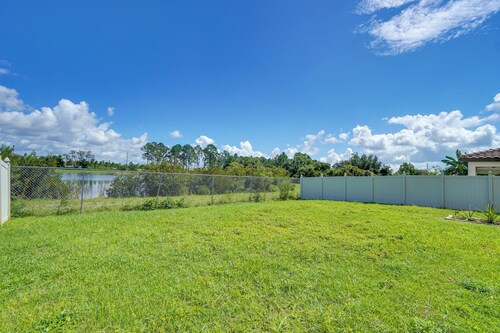 Luxe Lake Nona Home: Your Ultimate Orlando Retreat