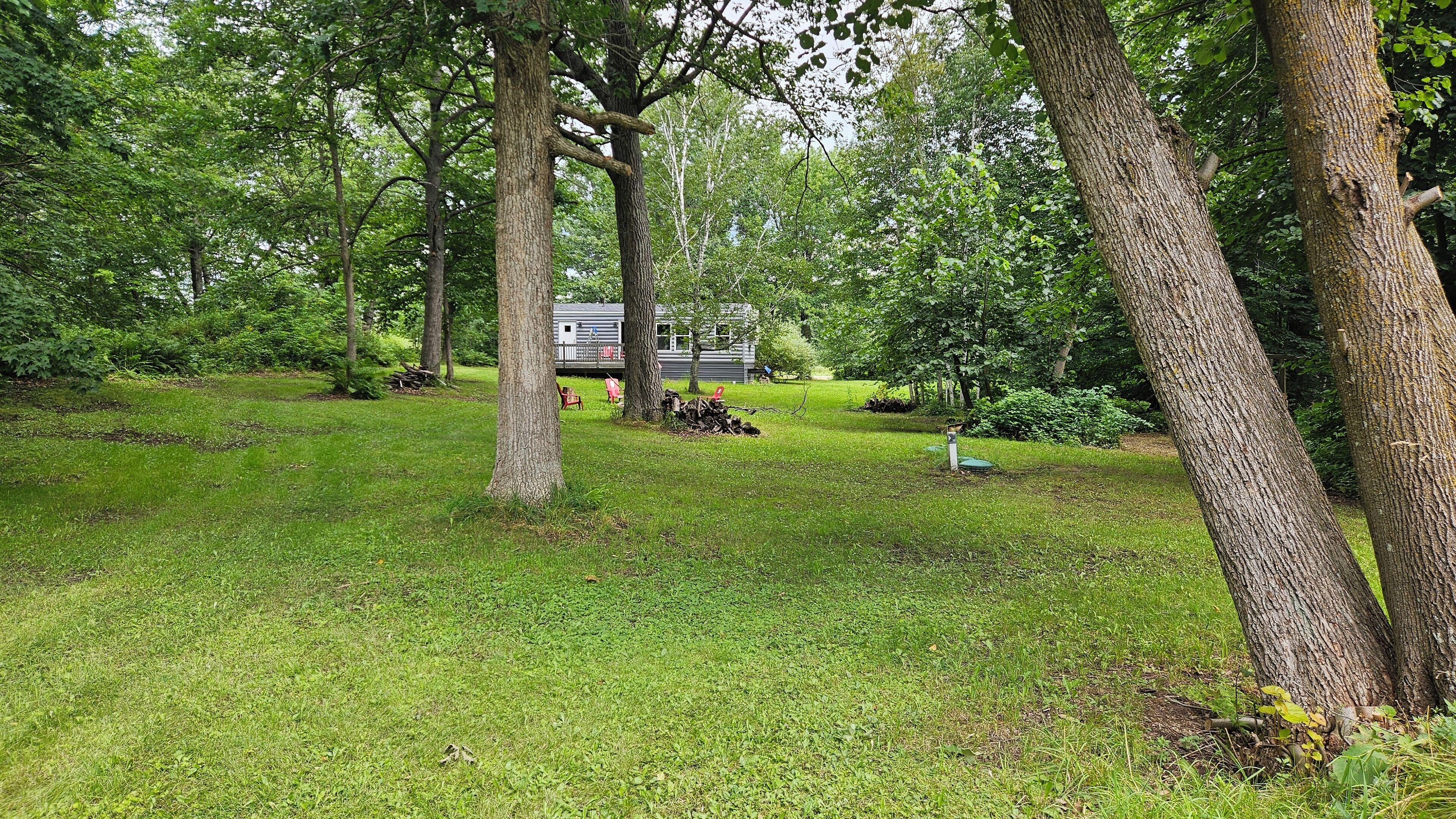 2-bedroom cabin on private Lac LA Bell Lake enjoy fishing, swimming and more! 