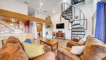 House (1 Bedroom) | Interior