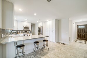 Casa (2 Bedrooms) | Interior