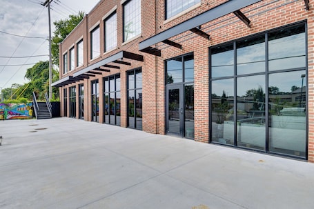 Interior. Bloomington Apartment - Walk to IU Campus & Mall!