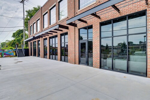 Bloomington Apartment - Walk to IU Campus & Mall!