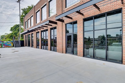 Bloomington Apartment - Walk to IU Campus & Mall!