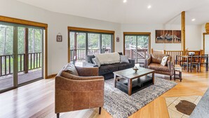 Interior - Home Near Glacier National Park w/ Hot Tub & Deck! (Columbia Falls)