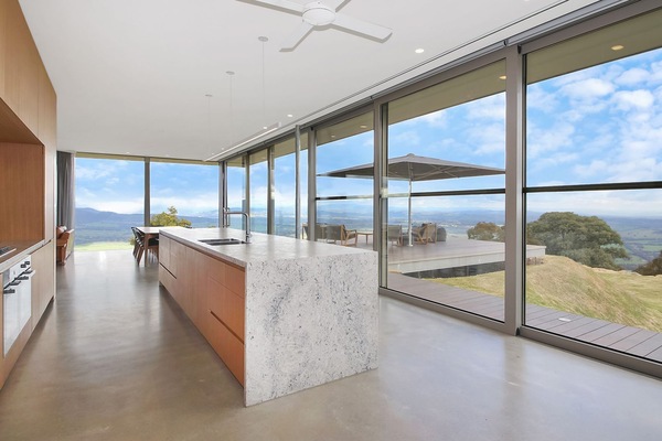 Kitchen & Dining out to entertaining deck