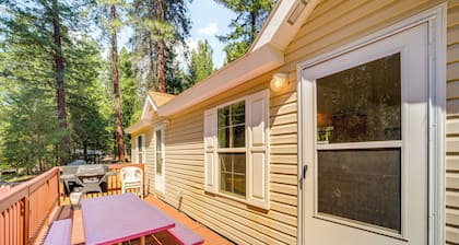 Peaceful Entiat Home: Pets Welcome!