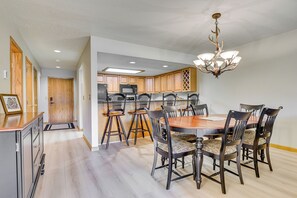 Interior - Steps to Shadow Mountain Lake: Grand Lake Condo (Grand Lake)