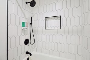 Shower, towels, shampoo