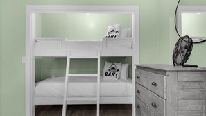 2 bedrooms, free WiFi, bed sheets - 2Br/2.5Ba, 2 Pools, Tennis, Beach Access! + Free Attraction Tickets! (Santa Rosa Beach)