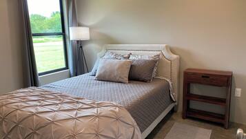 2 habitaciones, tabla de planchar con plancha, wifi y ropa de cama