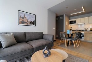 Apartment | 2 bedrooms, Internet - w Elegant 2BR w Great Deco in San Isidro (Lima)