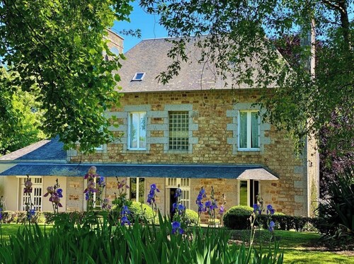 Studio in the heart of a Normandy house between Mont Saint Michel and the bocage 