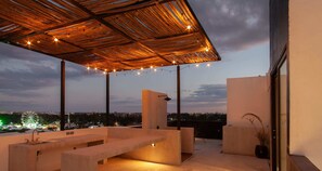 Terrace/patio - Private Downtown Studio w/Rooftop Pool (Tulum)