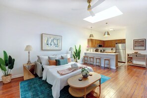 1 bedroom, iron/ironing board, WiFi, bed sheets