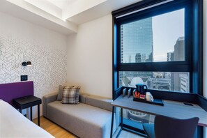 Room - YOTEL Tokyo Ginza (Tokyo)