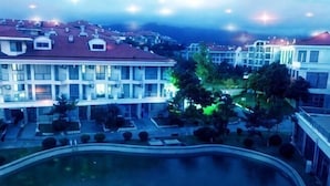 Unclassified image, 3 of 105, button - Lianyungang Liandao Yanyangtian Holiday Center (Lianyungang)