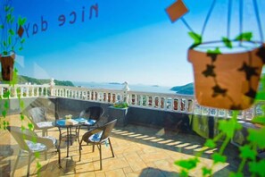 Unclassified image, 3 of 71, button - LongXianJu Hotel (Shengsi)