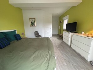 1 bedroom, iron/ironing board, travel crib, free WiFi