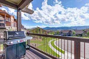 Property grounds - Moose Mgmt at Black Rock 14544: Pvt Hot Tub, 100 Home Theater, Chef's Kitchen (Park City)
