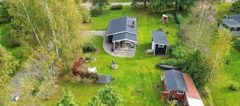 Sommarstigen 1 - Modern & Sjönära Stuga med Privat Bastu