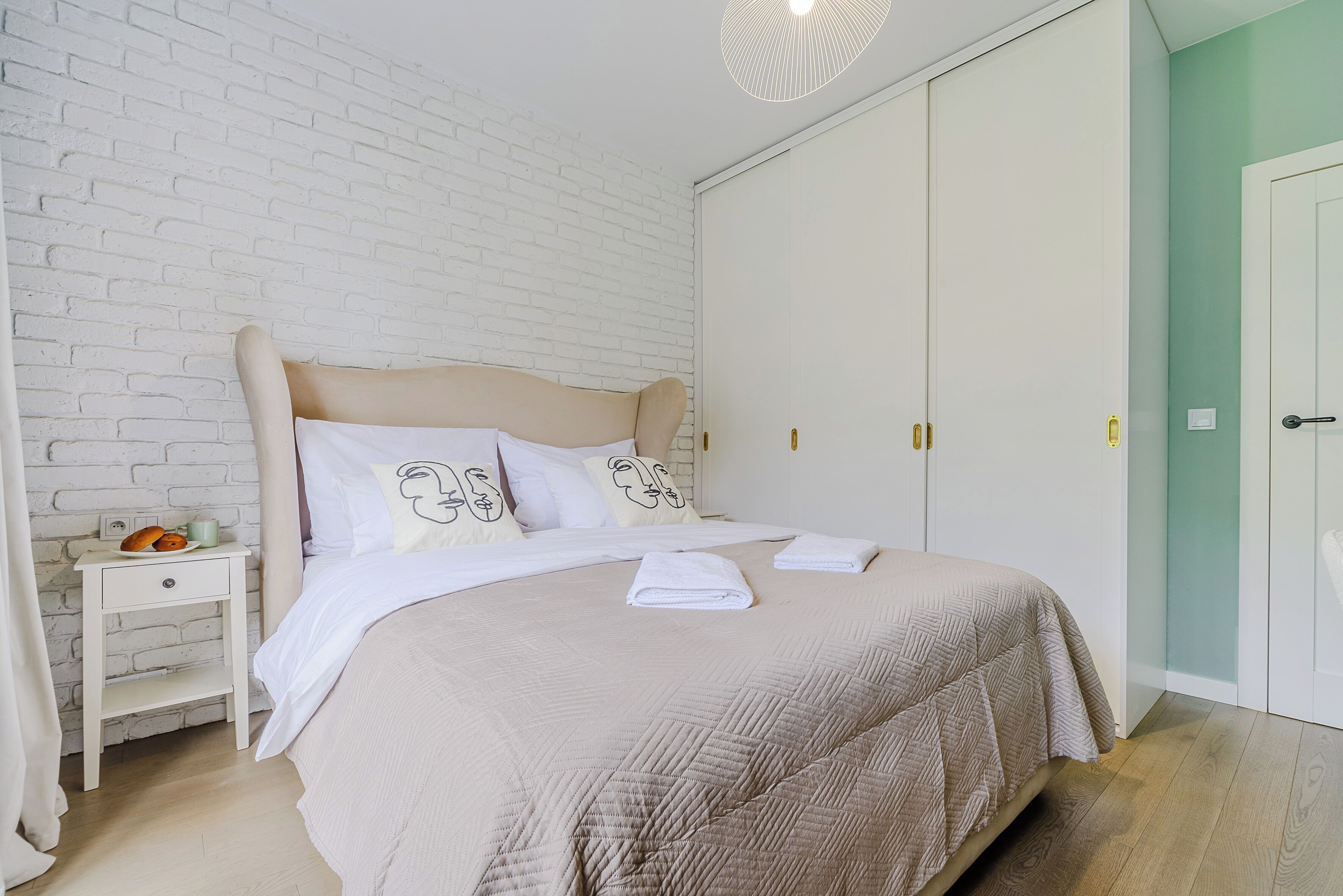 1 bedroom, iron/ironing board, free WiFi