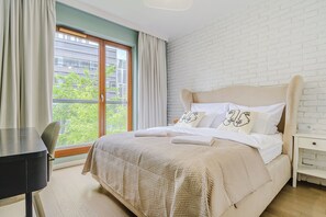 1 bedroom, iron/ironing board, free WiFi - Grzybowska 85a (Warsaw)