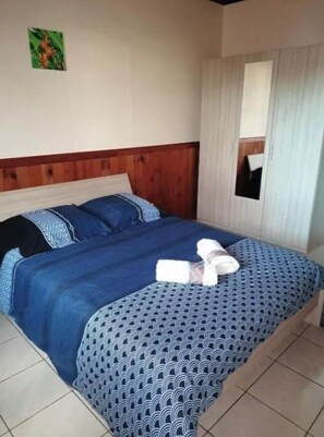 4 bedrooms, bed sheets - 4-bedroom house for 10 people (L'Étang-Salé)