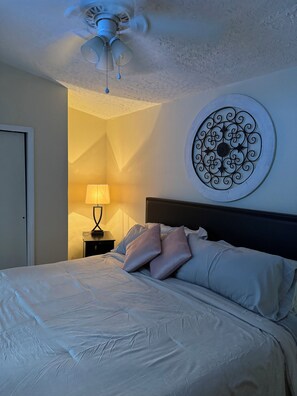 3 bedrooms, iron/ironing board, free WiFi, bed sheets