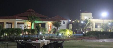 Garður